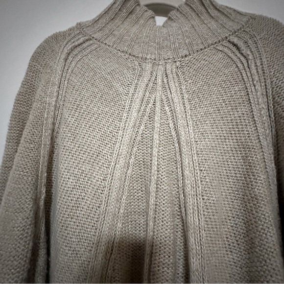 Woman’s Pullover Zip Neck Oversized Sweater Size L/XL Acadamia Hobo - Picture 8 of 11